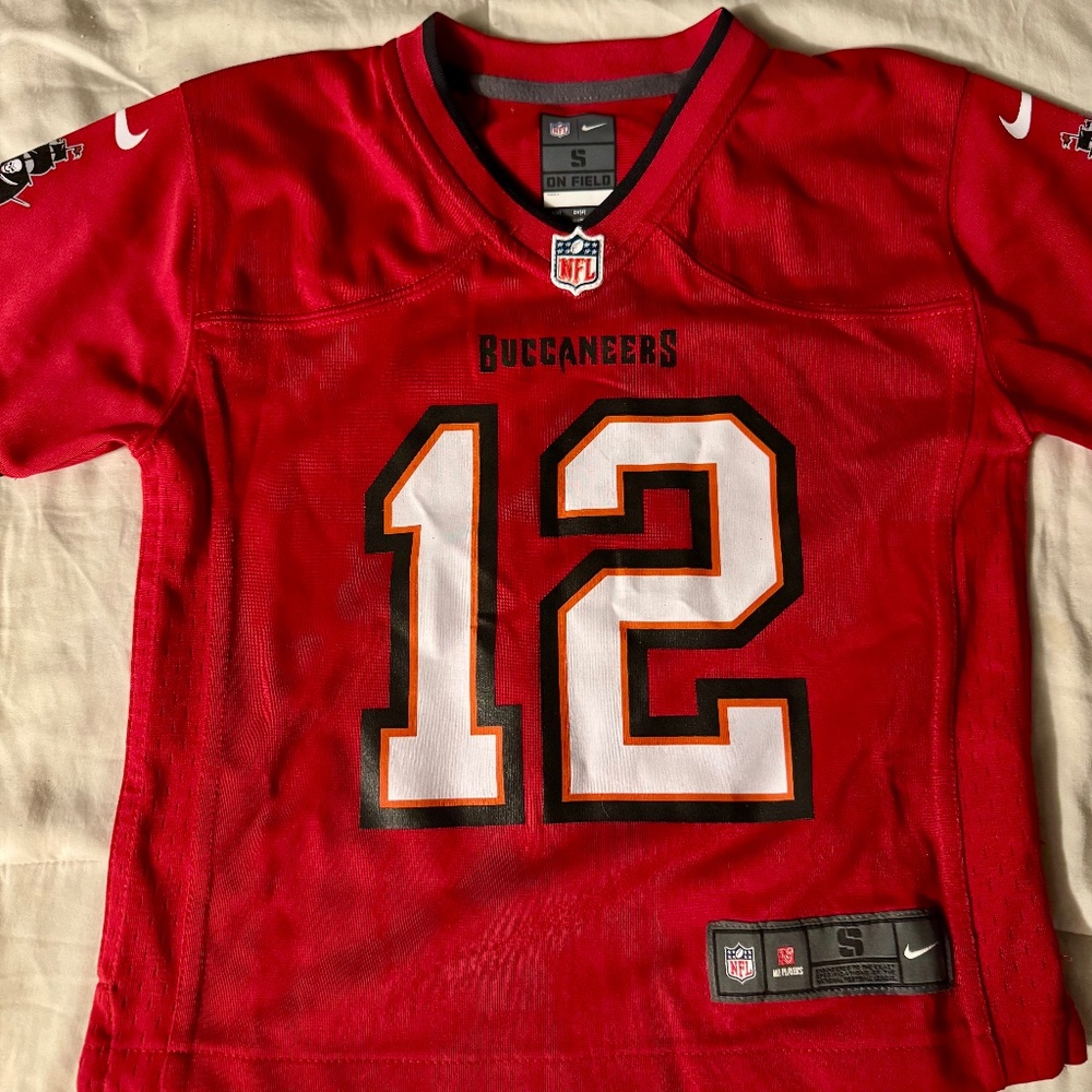 Brady buccaneers jersey kids size small